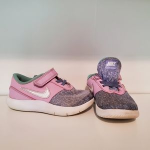 Nike Tennis Shoes - Velcro